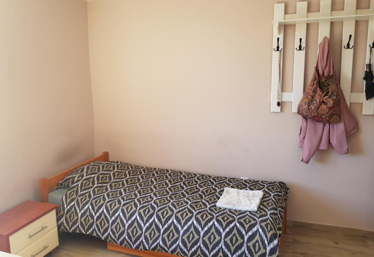 Hostel Pruszcz Gdanski Ngoại thất bức ảnh